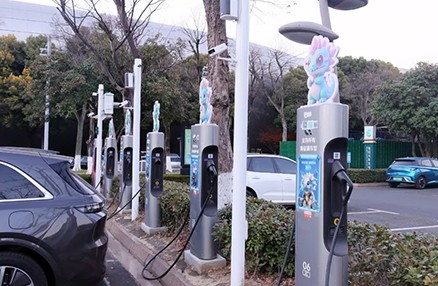 擅拔他人充电枪被判赔3万？律师...